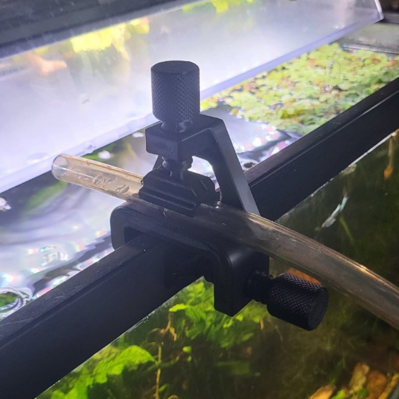 مشبك تثبيت خرطوم المياه، مشبك  - مراجعة Plastic Pipe Clip وسعره